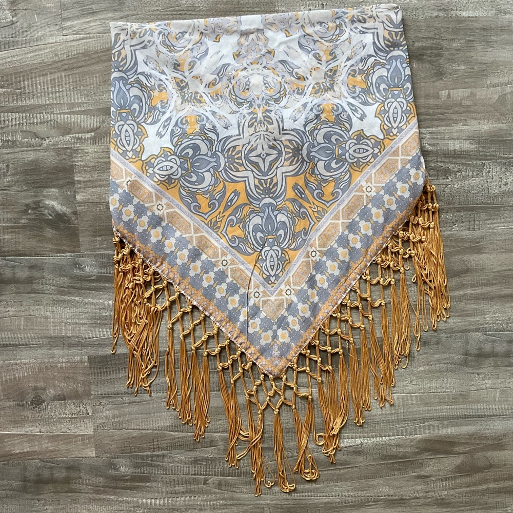 Handkerchief Style Strapless Top
